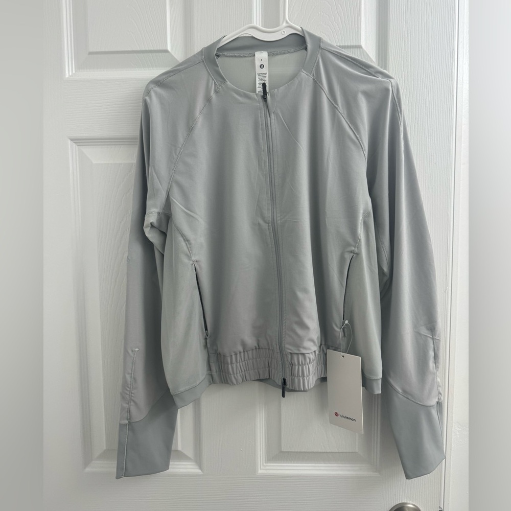 Lululemon lightweight vented run jacket